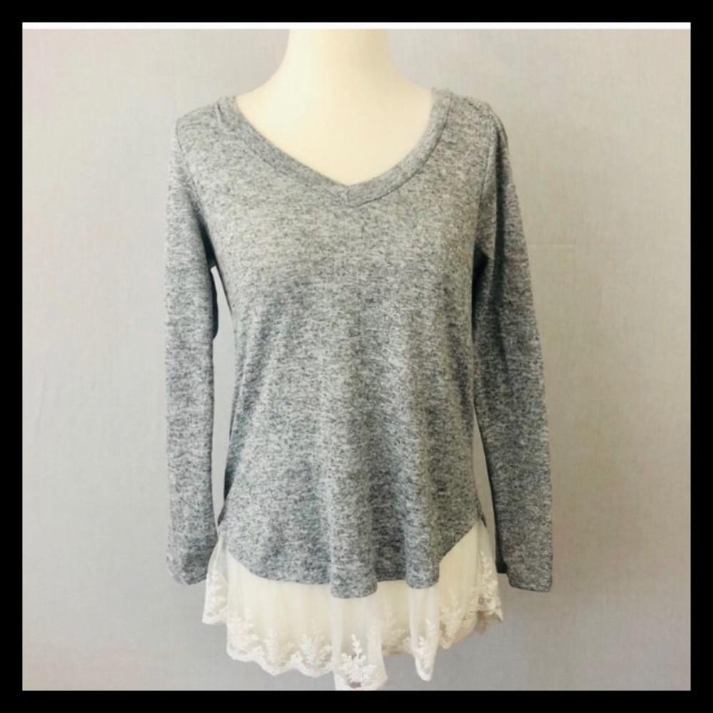 Jessie & J  Vee Neck Tunic Top With Lace Hem